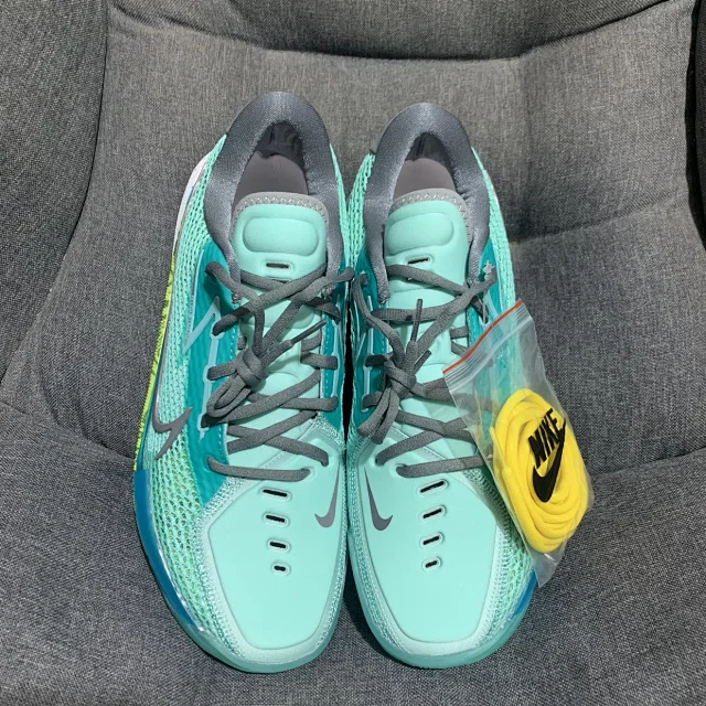 Nike Sneakers G.T. Cut 3 Basketball Shoes product detail image 2