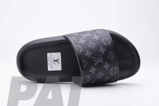 Louis Vuitton Sandals Pool slide mules with monogram strap product detail image 22