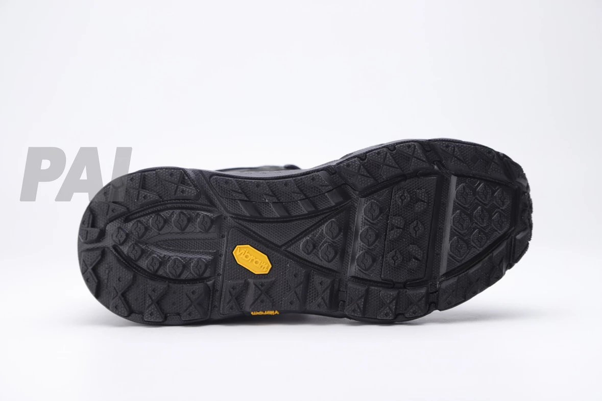 Hoka Speedgoat 5 GTX Black Trail Running Shoes - 54