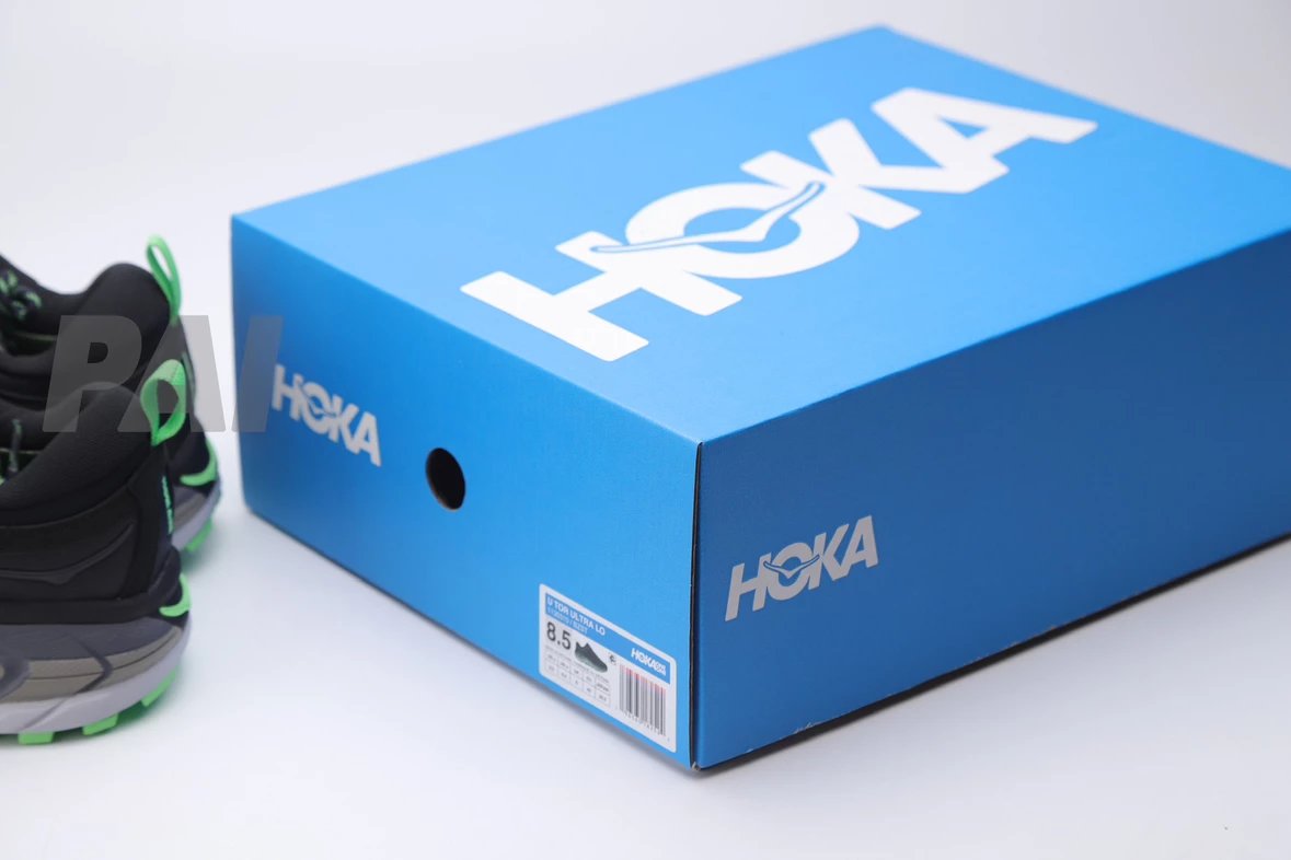 Hoka Speedgoat 5 GTX Black Trail Running Shoes - 33