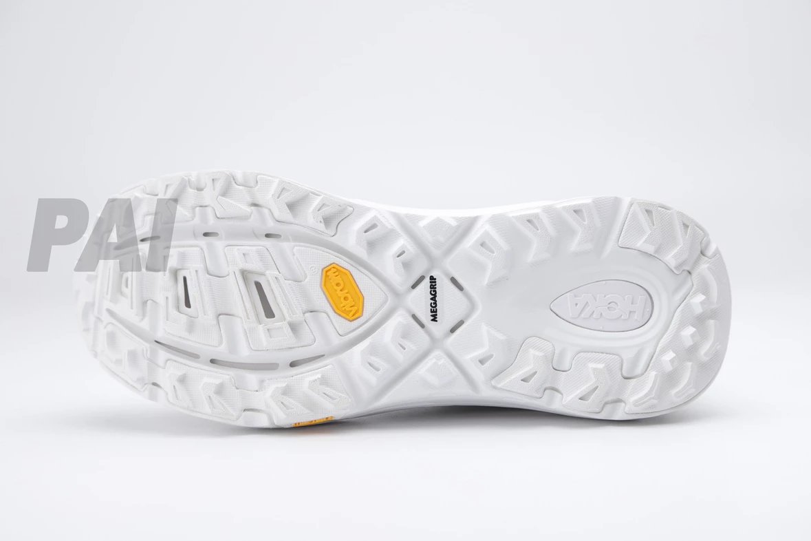 Hoka One One Clifton 9 Multicolor Running Shoes - 32
