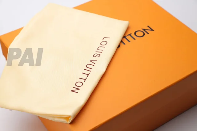 Louis Vuitton Sandals Pool slide mules with monogram strap product detail image 28