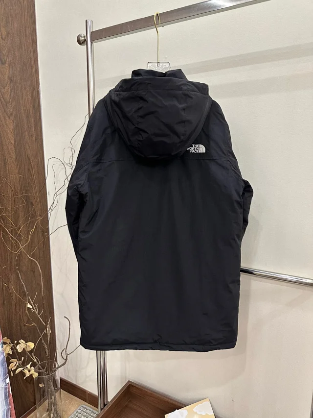 The North Face Down Jackets Hooded jacket with flap pockets product detail image 14