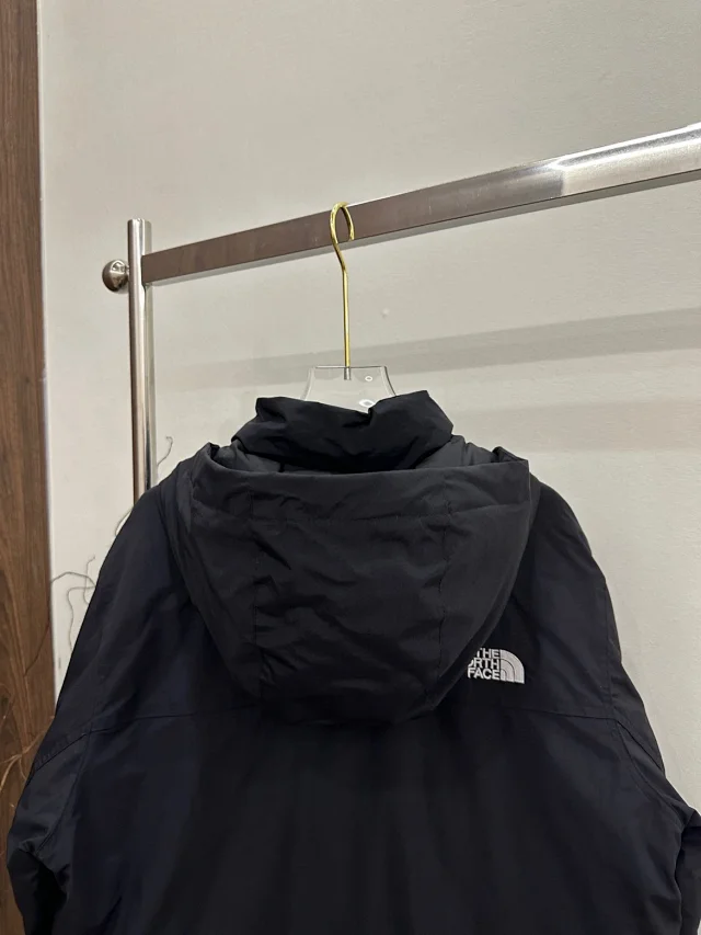 The North Face Down Jackets Hooded jacket with flap pockets product detail image 17
