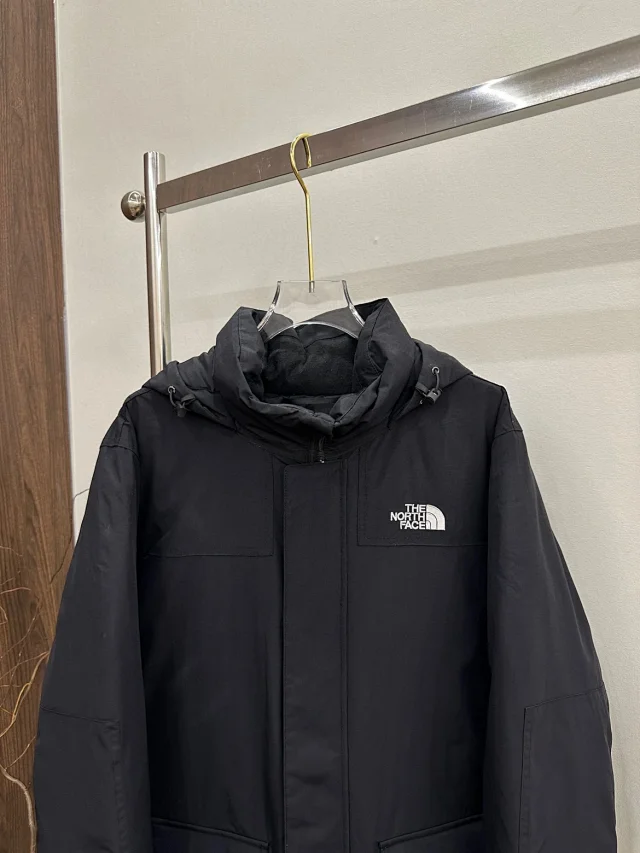The North Face Down Jackets Hooded jacket with flap pockets product detail image 15