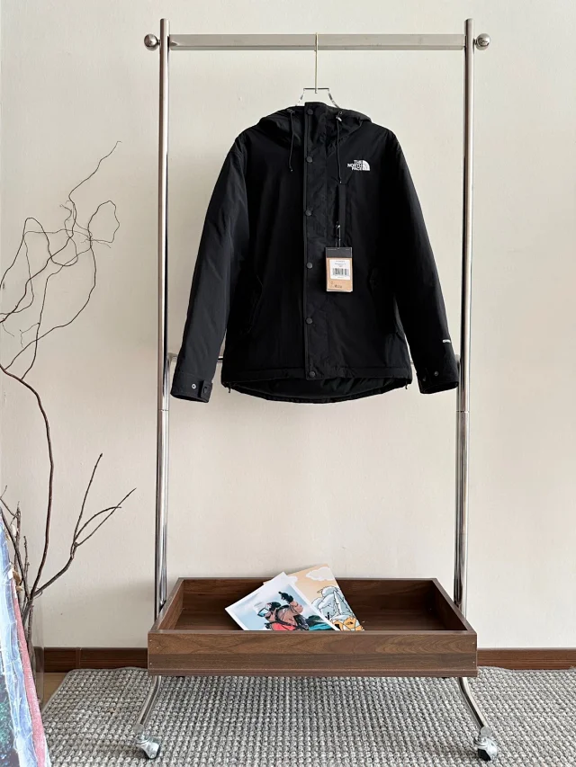 The North Face Down Jackets Hooded jacket with flap pockets product detail image 21