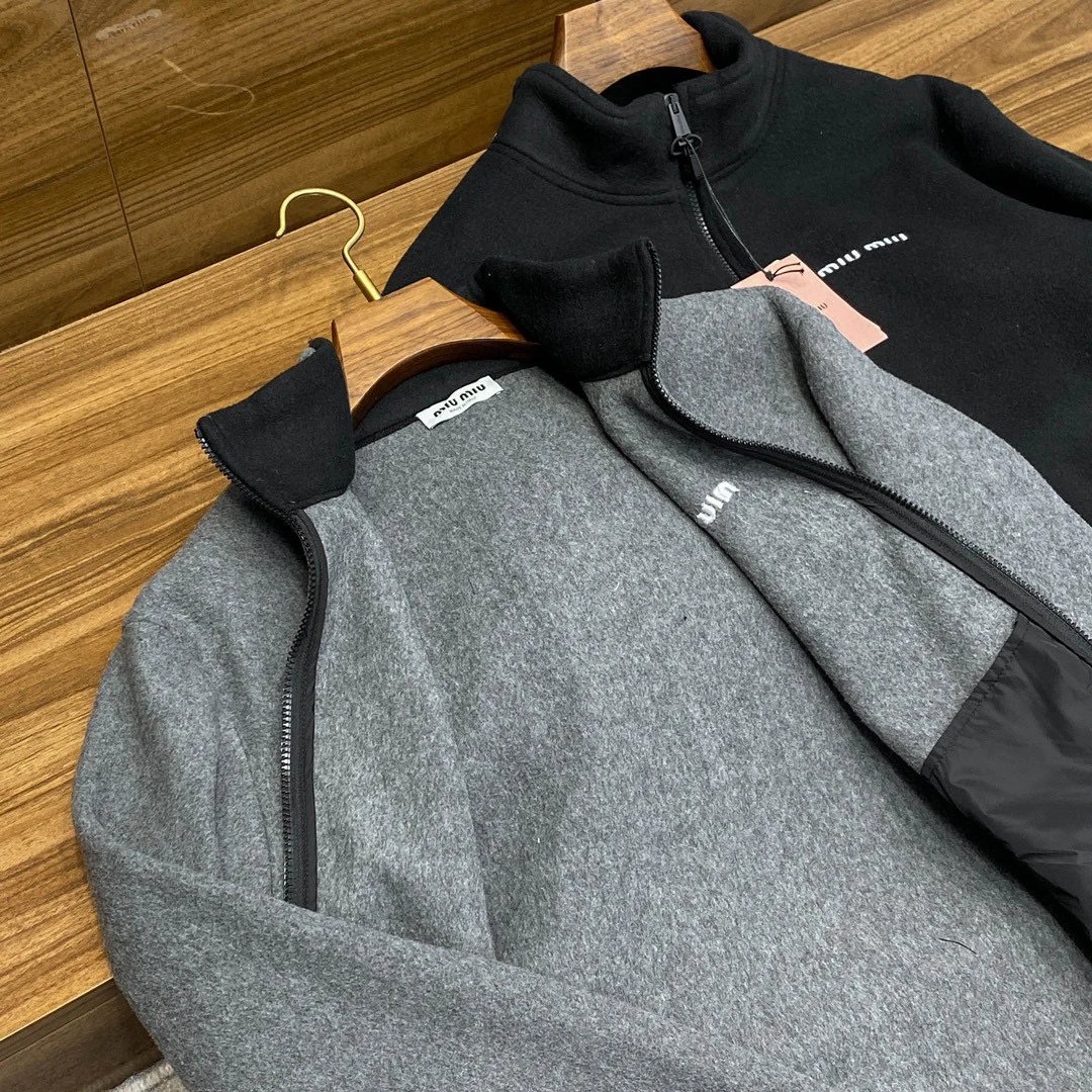 Miu Miu Fleece Zip-Up Jacket Black Outerwear - 32