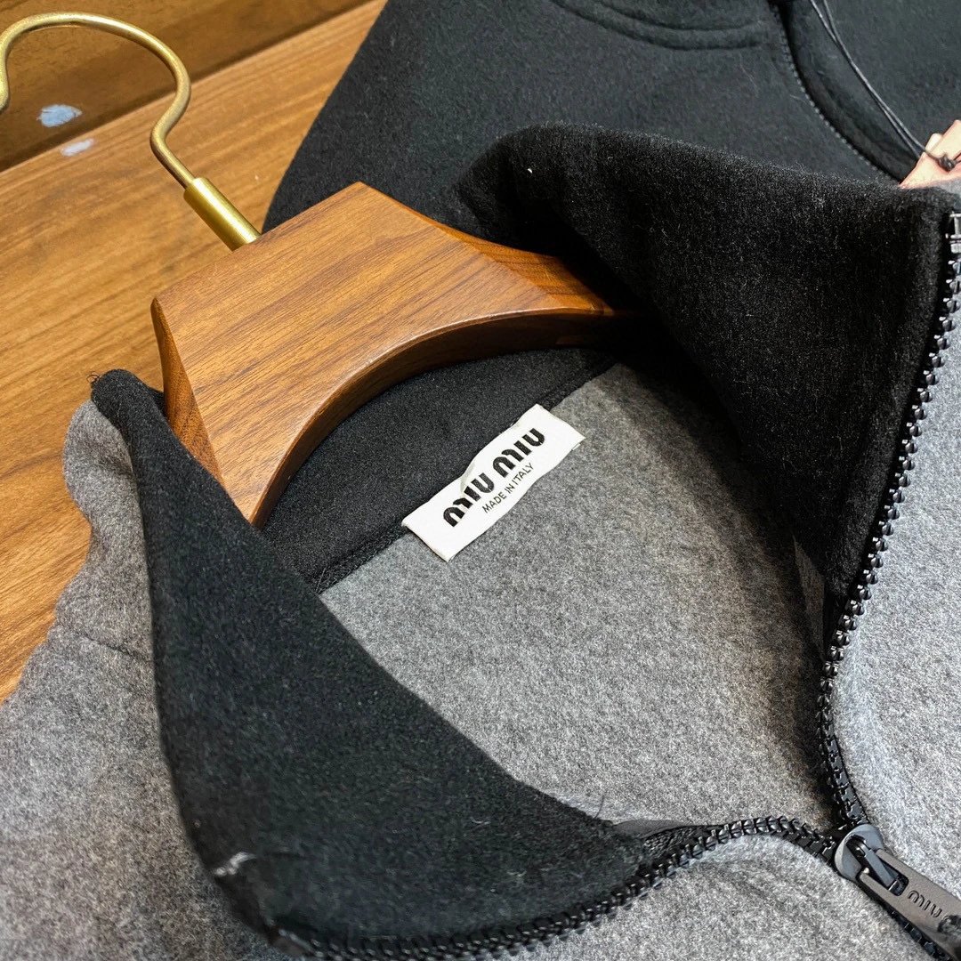 Miu Miu Fleece Zip-Up Jacket Black Outerwear - 27