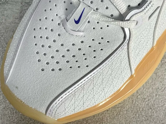 Nike Sneakers GT Cut 3 Basketball Shoes product detail image 6