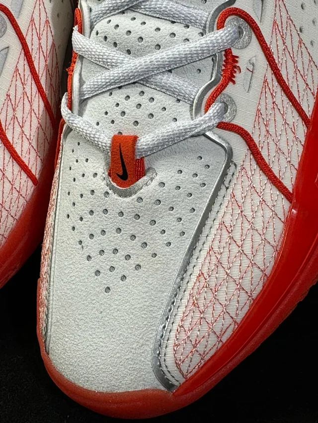 Nike Sneakers GT Cut 3 Basketball Shoes product detail image 14