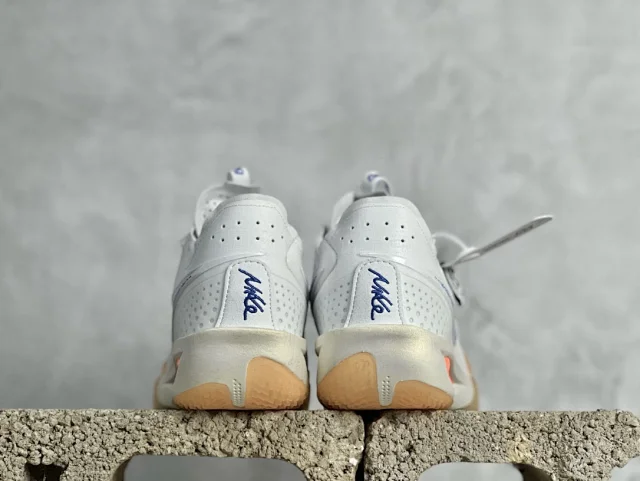 Nike Sneakers GT Cut 3 Basketball Shoes product detail image 4