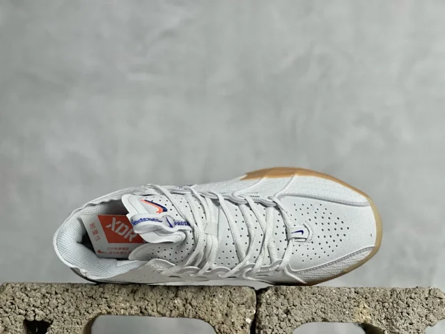 Nike Sneakers GT Cut 3 Basketball Shoes product detail image 3