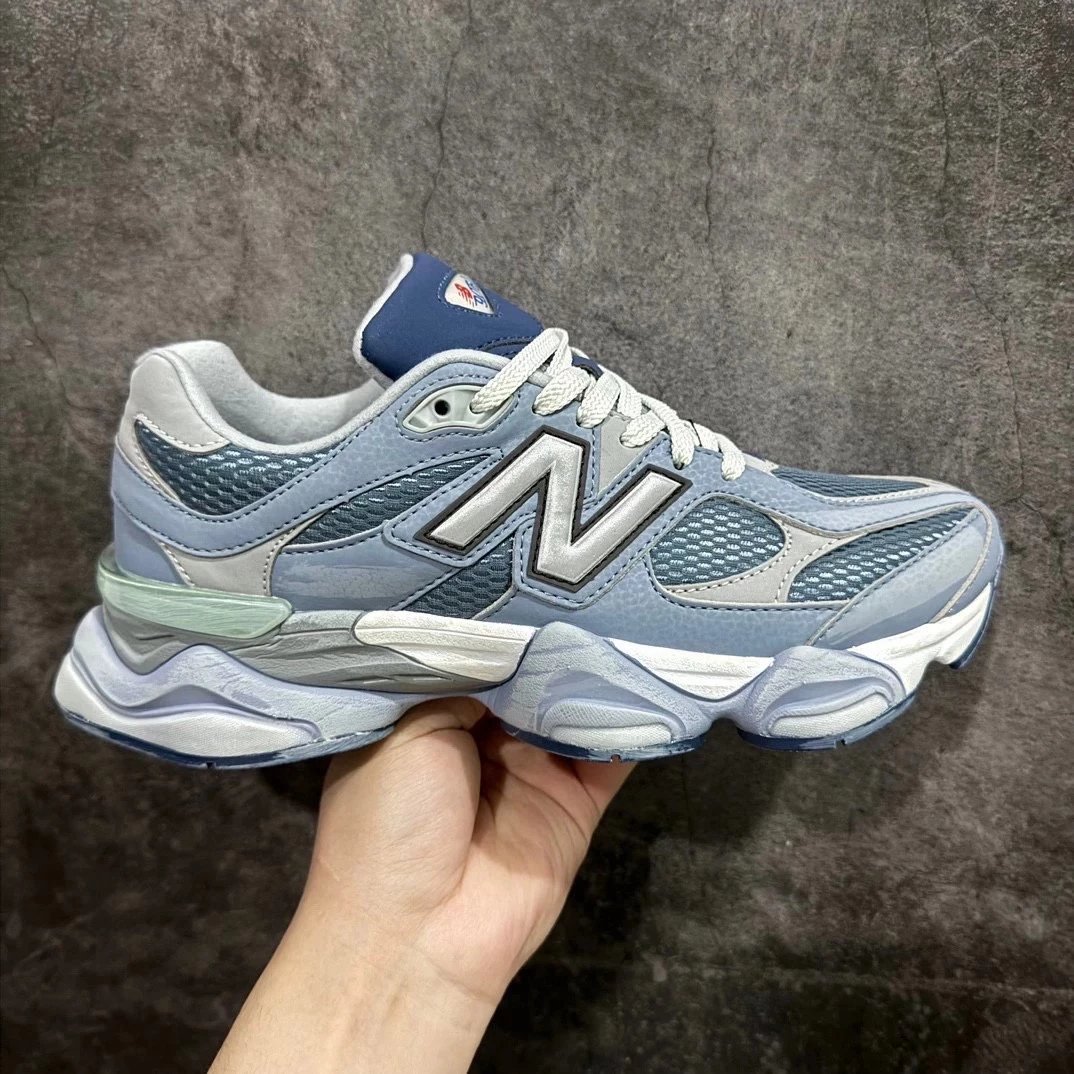 U9060MD1 Blue/White