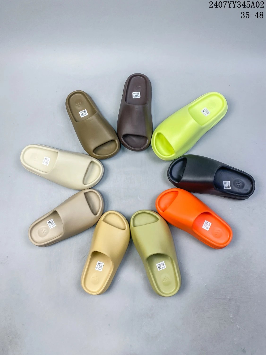 Adidas Adilette Slides [9 styl