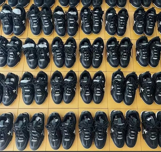 High quality version 2024 shoes SK does not support returns or exchanges for non quality issues. Please indicate the color and model when placing an order. Cross border e-commerce does not accept returns or exchanges