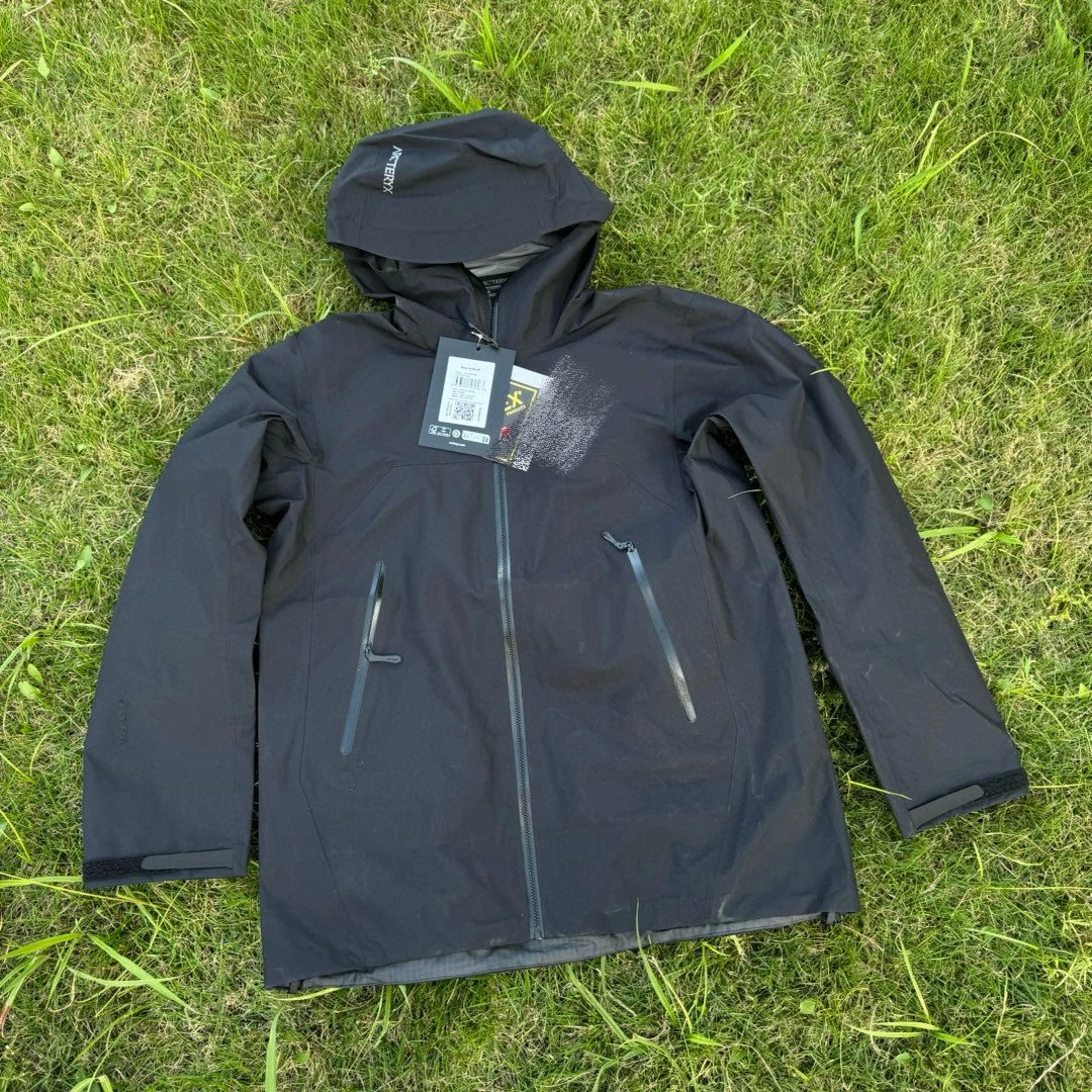 BETA JACKET Black