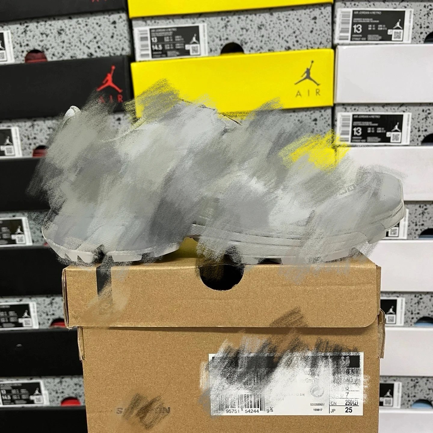 474448 XT-6 gray