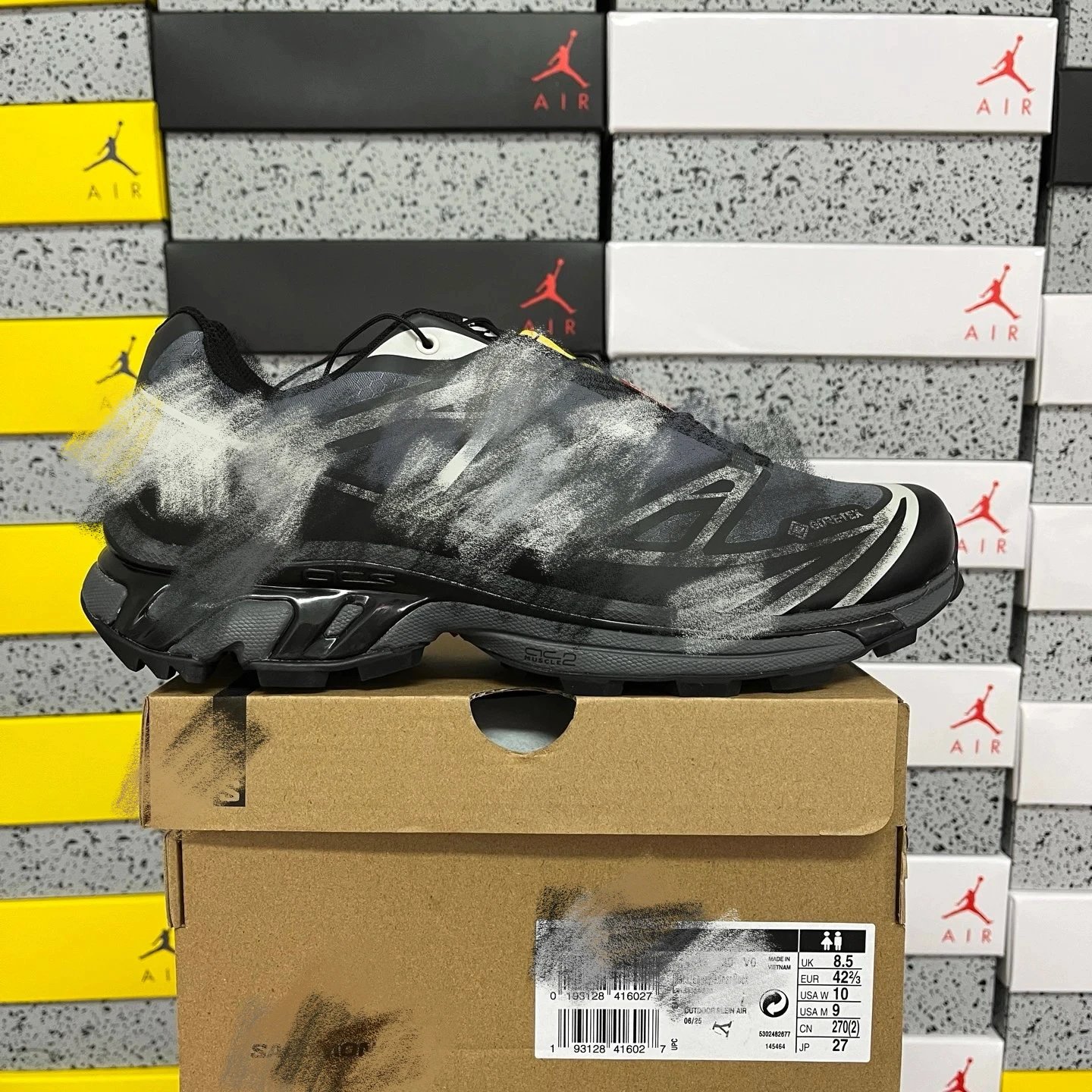 416635 Black Grey Silver