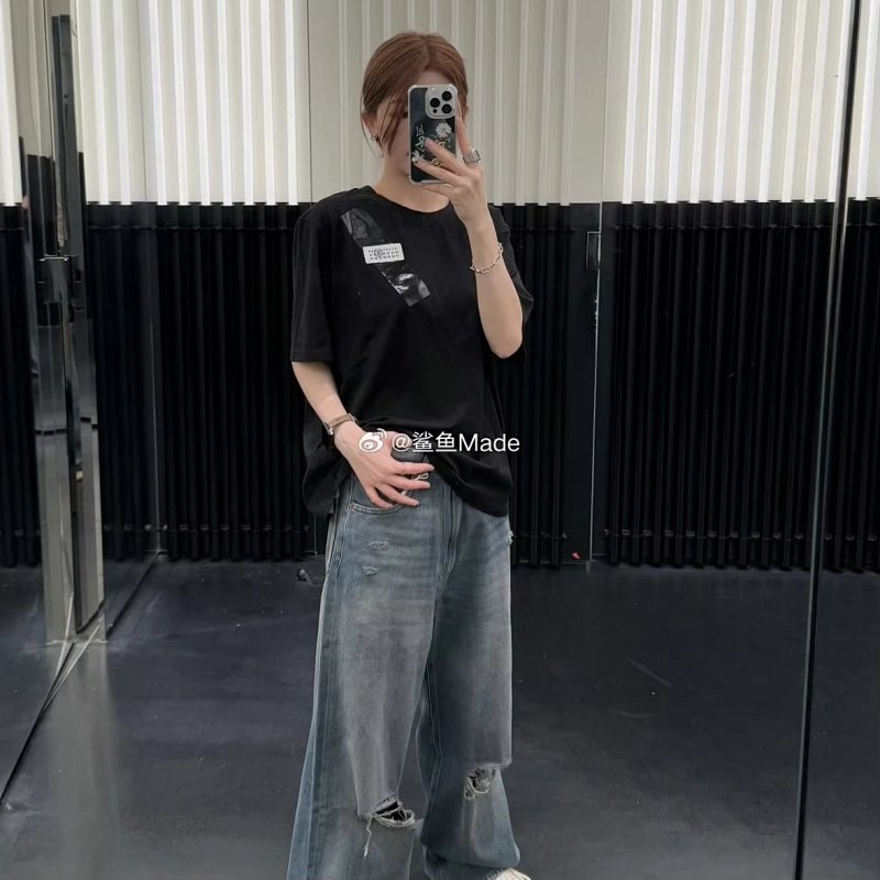 Tee from Happy Sheep