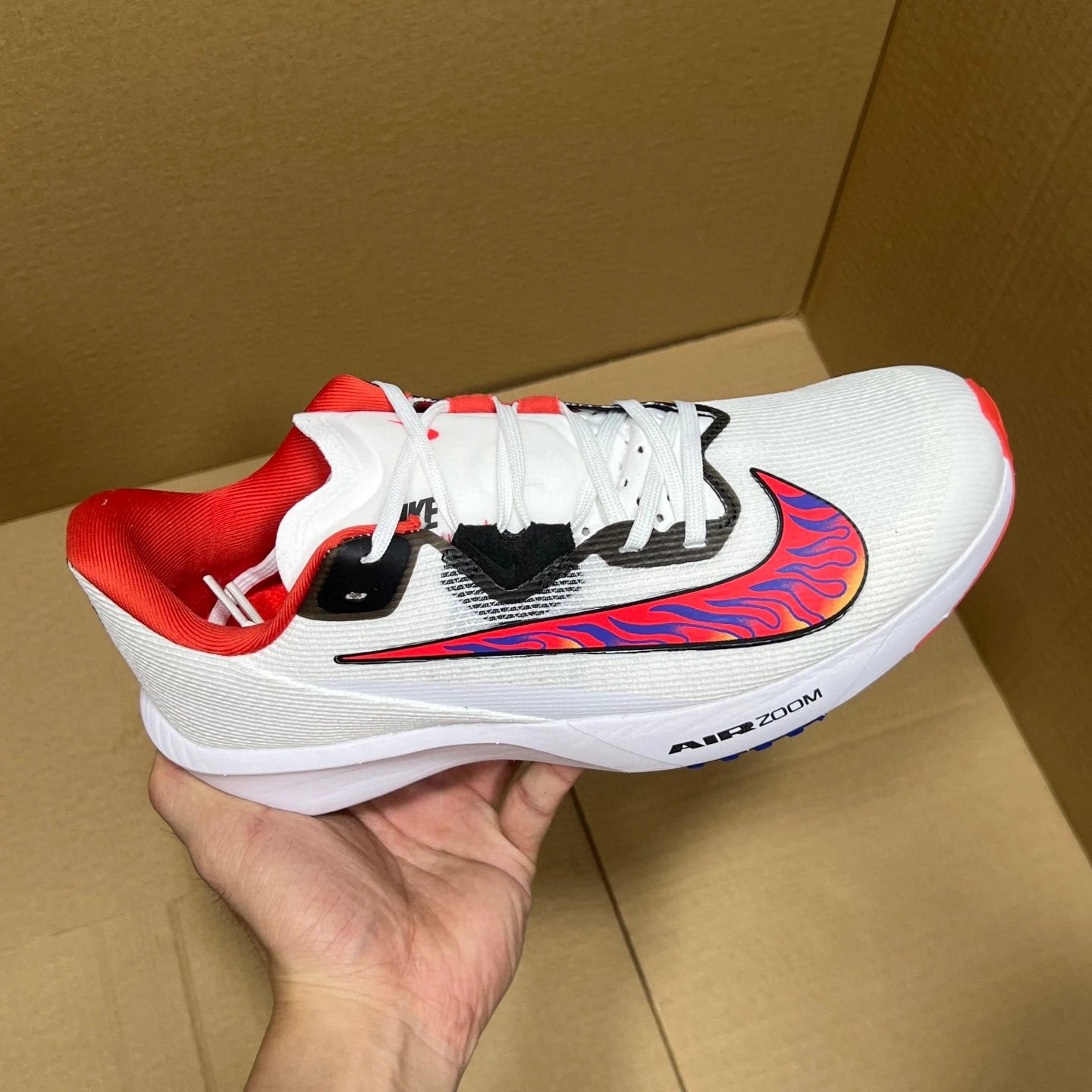 FLY4 White Red