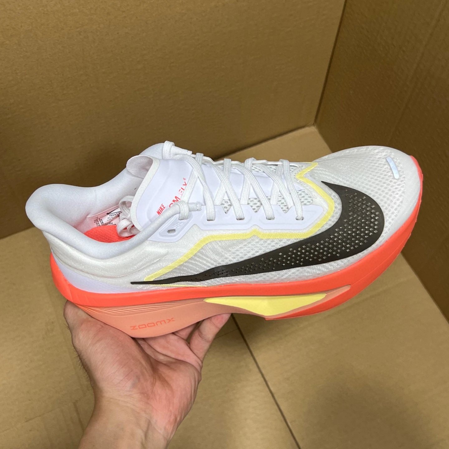 FLY6 White Orange Yellow
