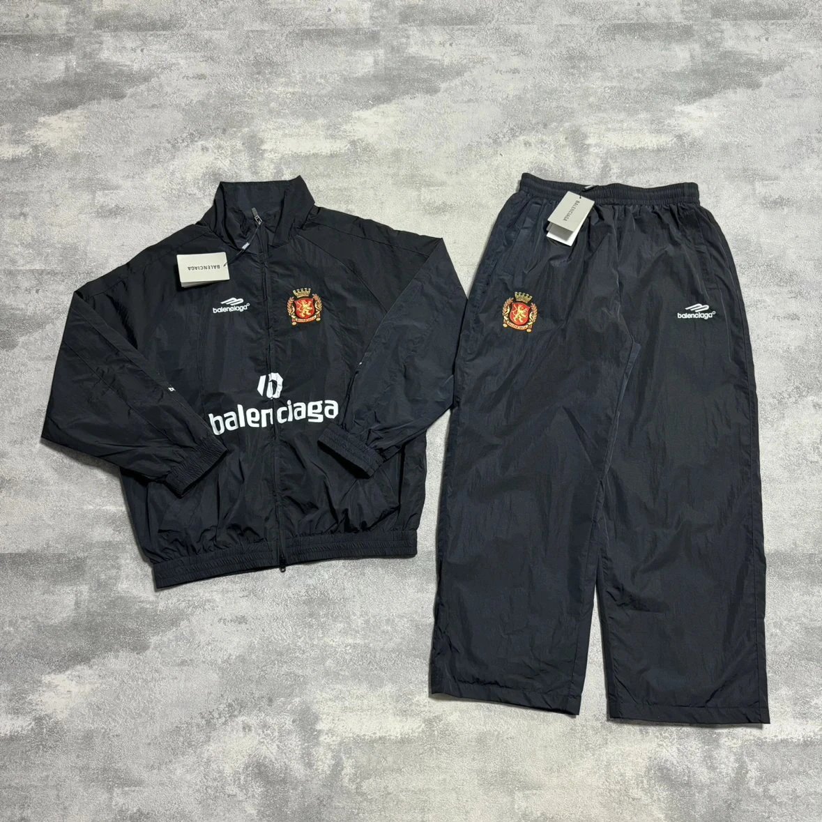 [HB Homemade] 8-in-4 Joint Sports Jacket Pants Set Woven Fabric with Mesh Hardware Accessories Customized Men's and Women's Same Style Simple and Versatile