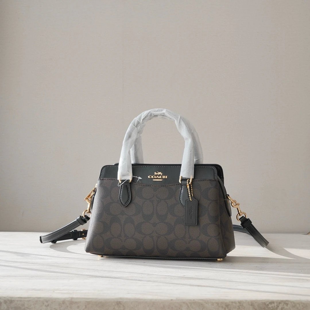 Crossbody Shoulder Bag photo 2