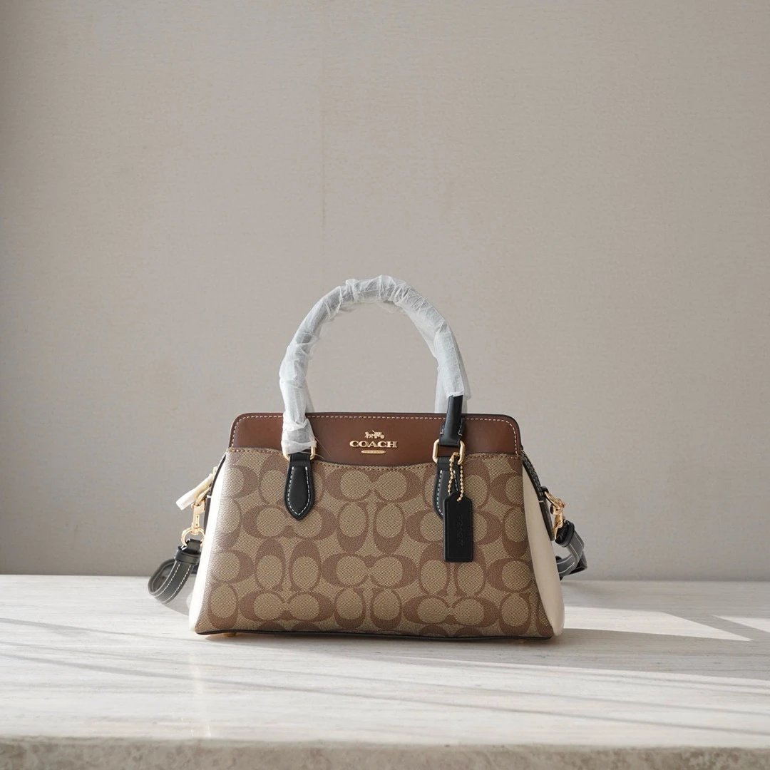 Crossbody Shoulder Bag photo 7
