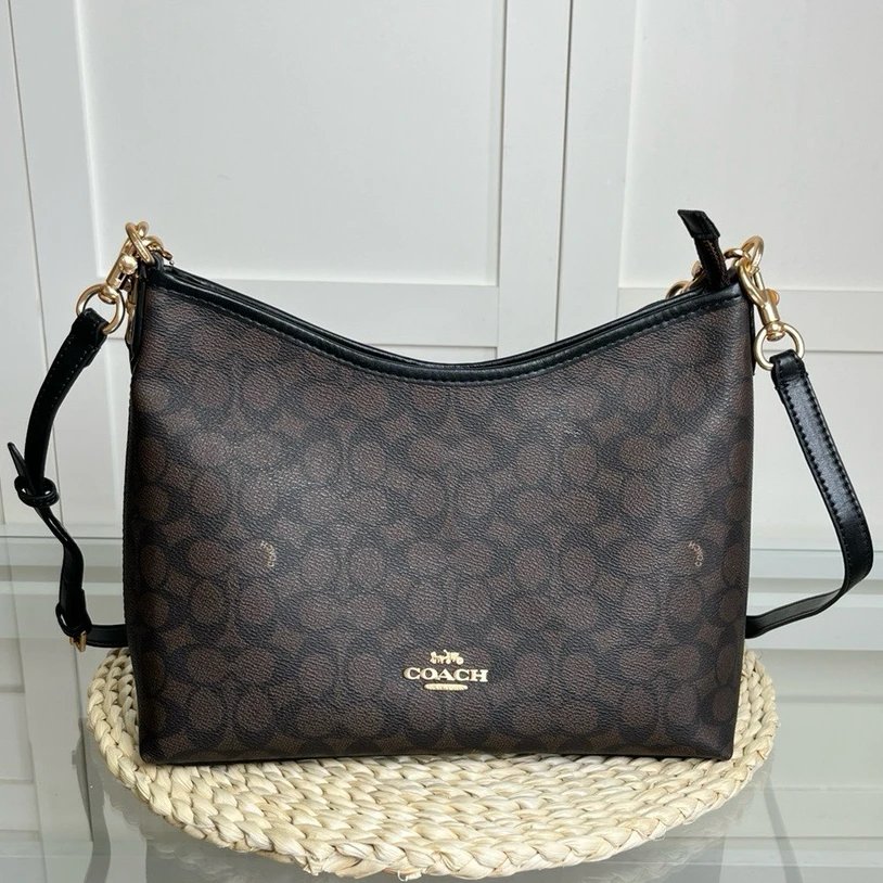Shoulder Bag photo 2
