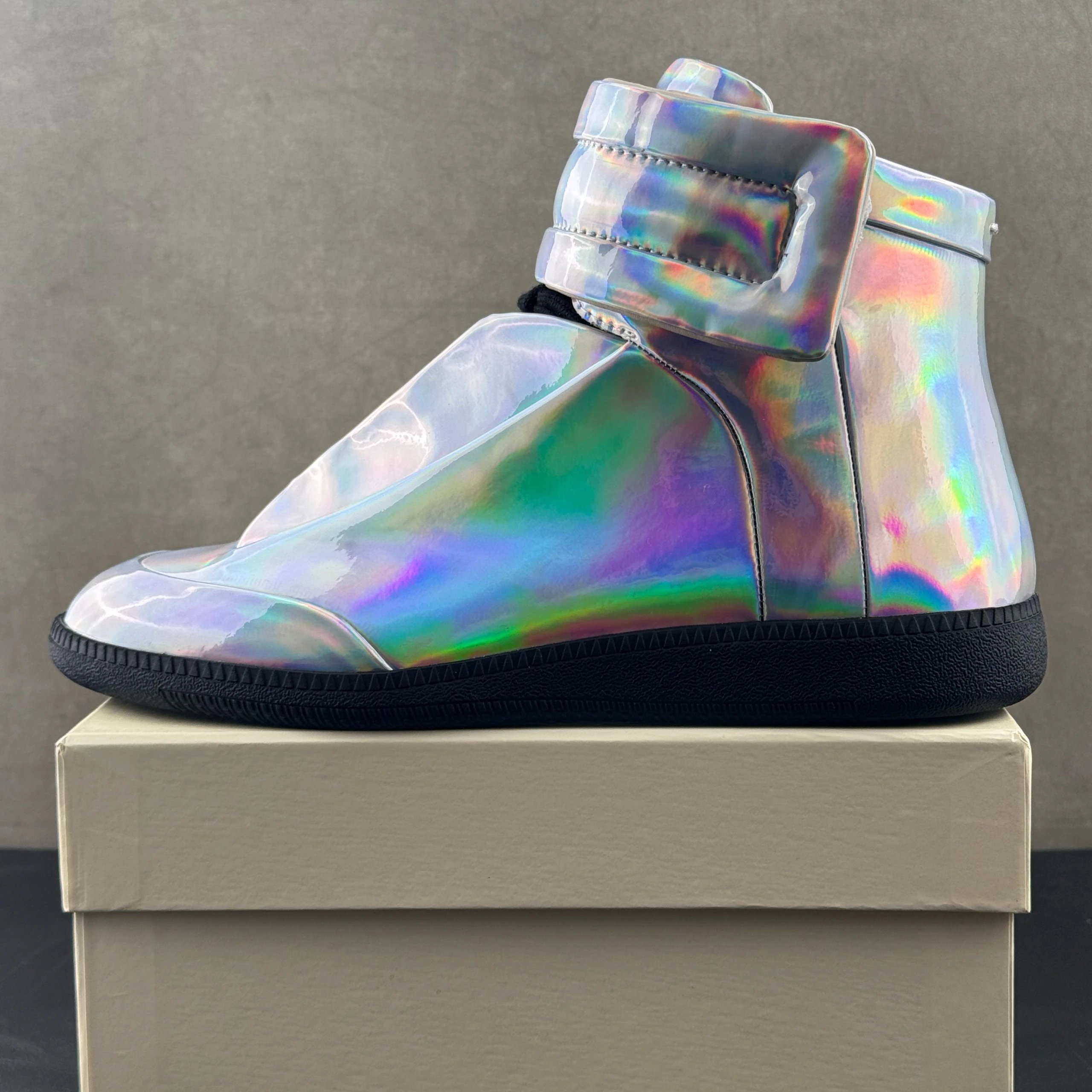 Laser High Help (Customized models require 10 days for shipping)