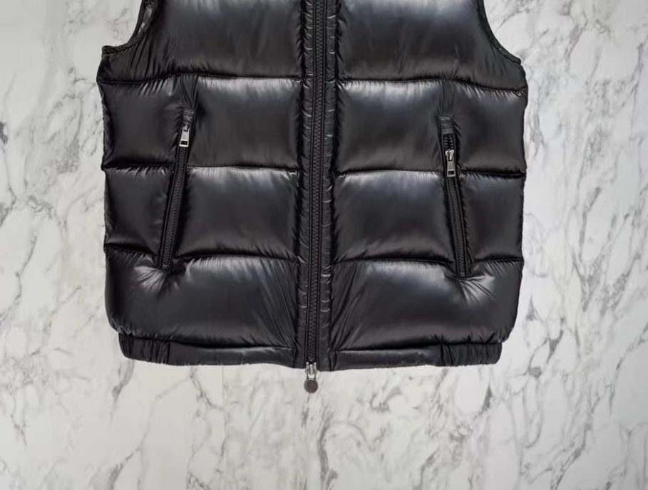 TOP 59781 AH size marked inside the right shoulder