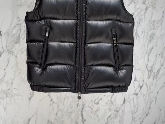 TOP 59781 AH size marked inside the right shoulder