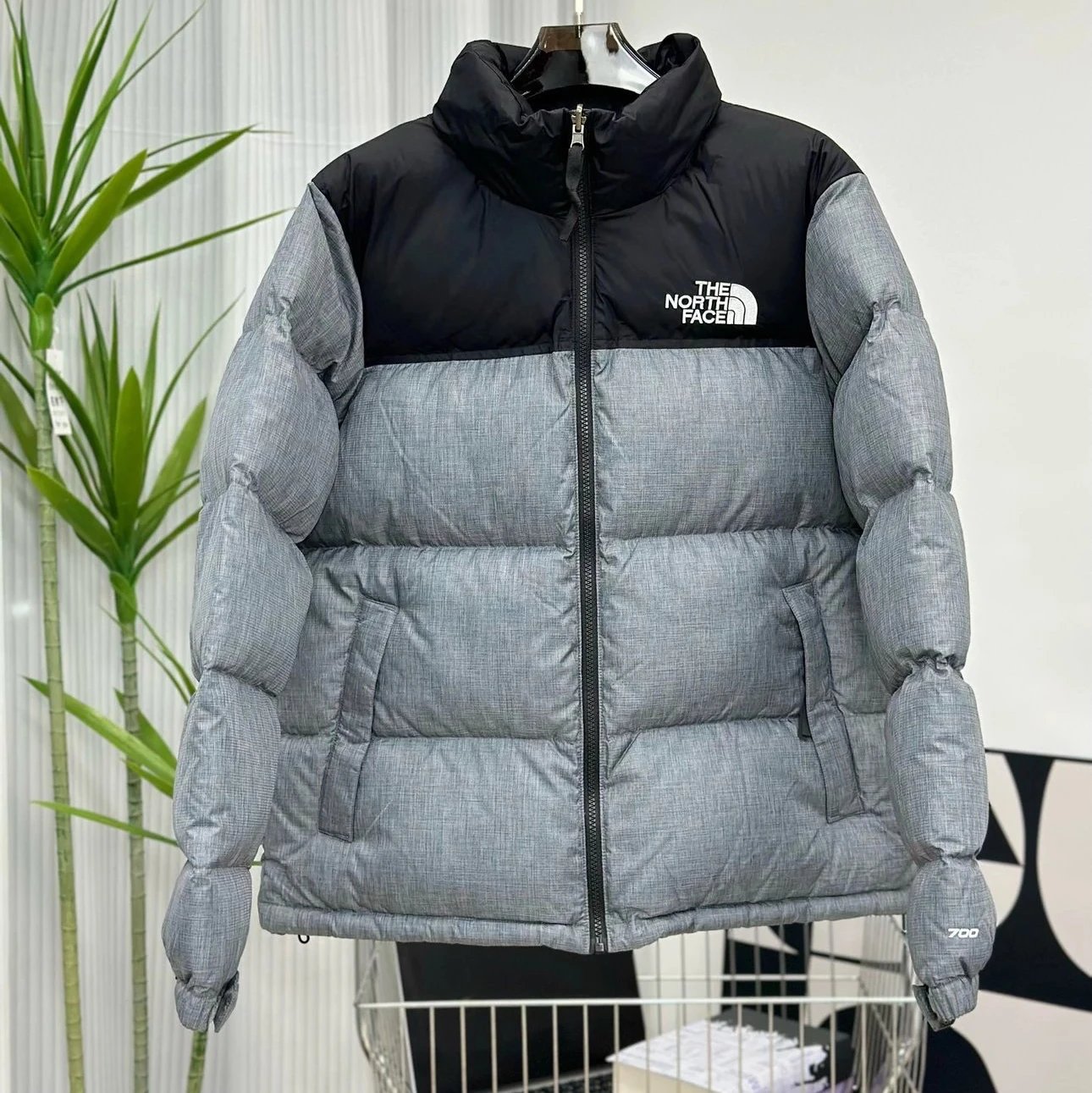 Color 7 Black Gray