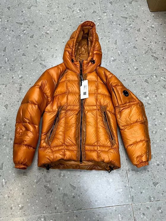 CP1176 90 White Duck Down Coat