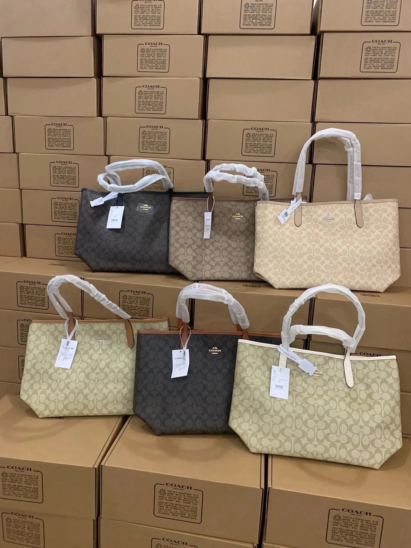 Reversible City Tote Bag photo 8