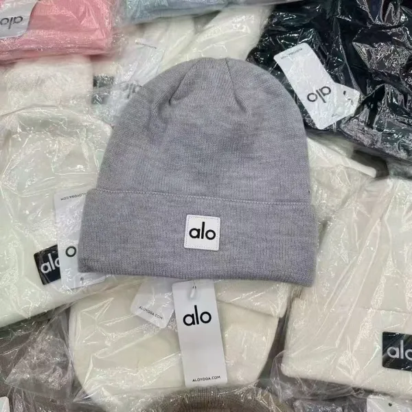 Alo Yoga Beanie Gray Knit Hat - 1