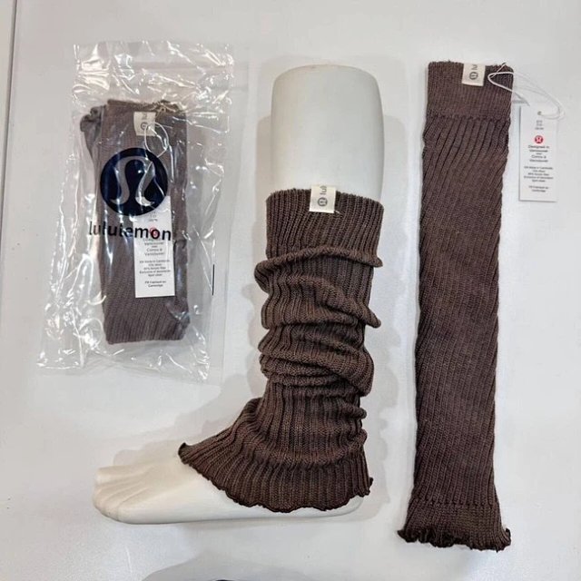 Lululemon Leg Warmer: seller detail photo 8