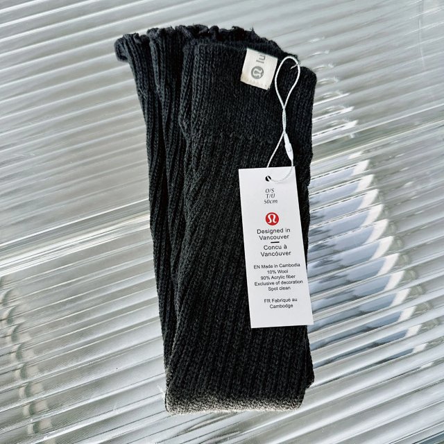 Lululemon Leg Warmer: seller detail photo 6