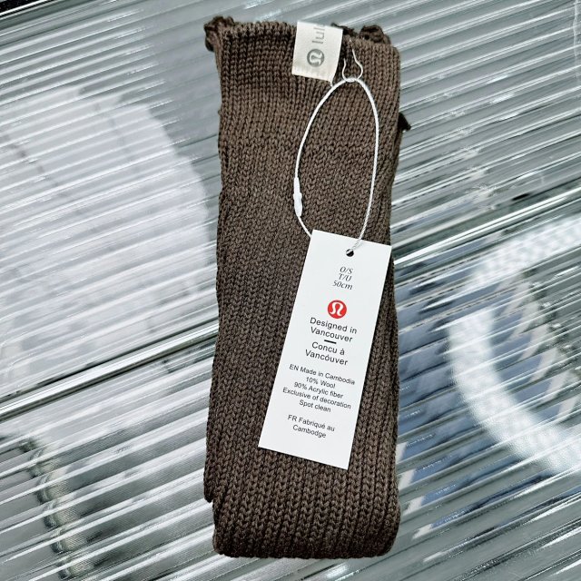 Lululemon Leg Warmer: seller detail photo 5