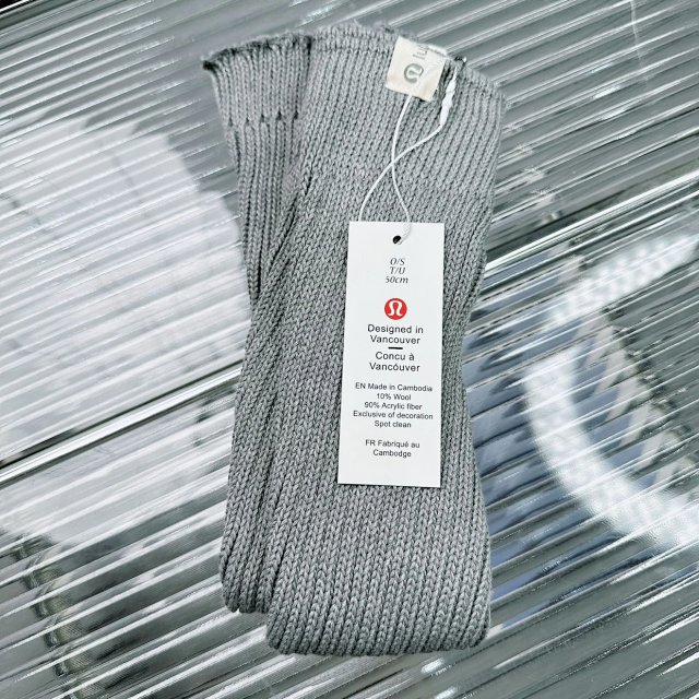 Lululemon Leg Warmer: seller detail photo 4