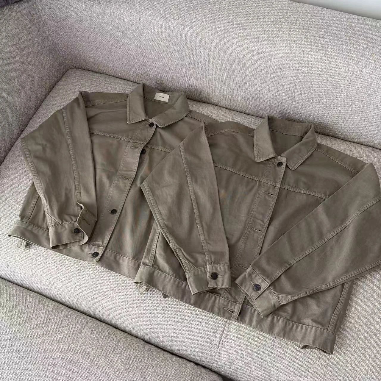 The Row 26SS Garment-Dyed Xinjiang Long-Staple Cotton Jacket – Authentic Spanish Azut Dye, Non-Denim, Skin-Friendly, Wearable Directly on Skin, Ultimate Commuter Style