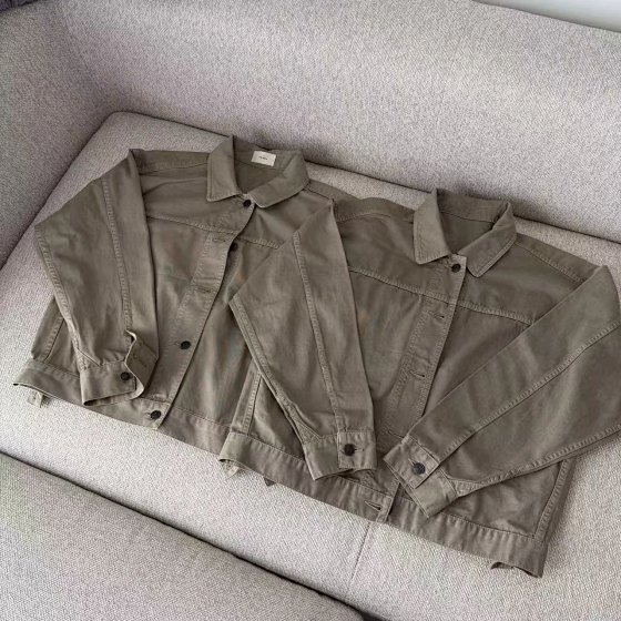 The Row 26SS Garment-Dyed Xinjiang Long-Staple Cotton Jacket – Authentic Spanish Azut Dye, Non-Denim, Skin-Friendly, Wearable Directly on Skin, Ultimate Commuter Style