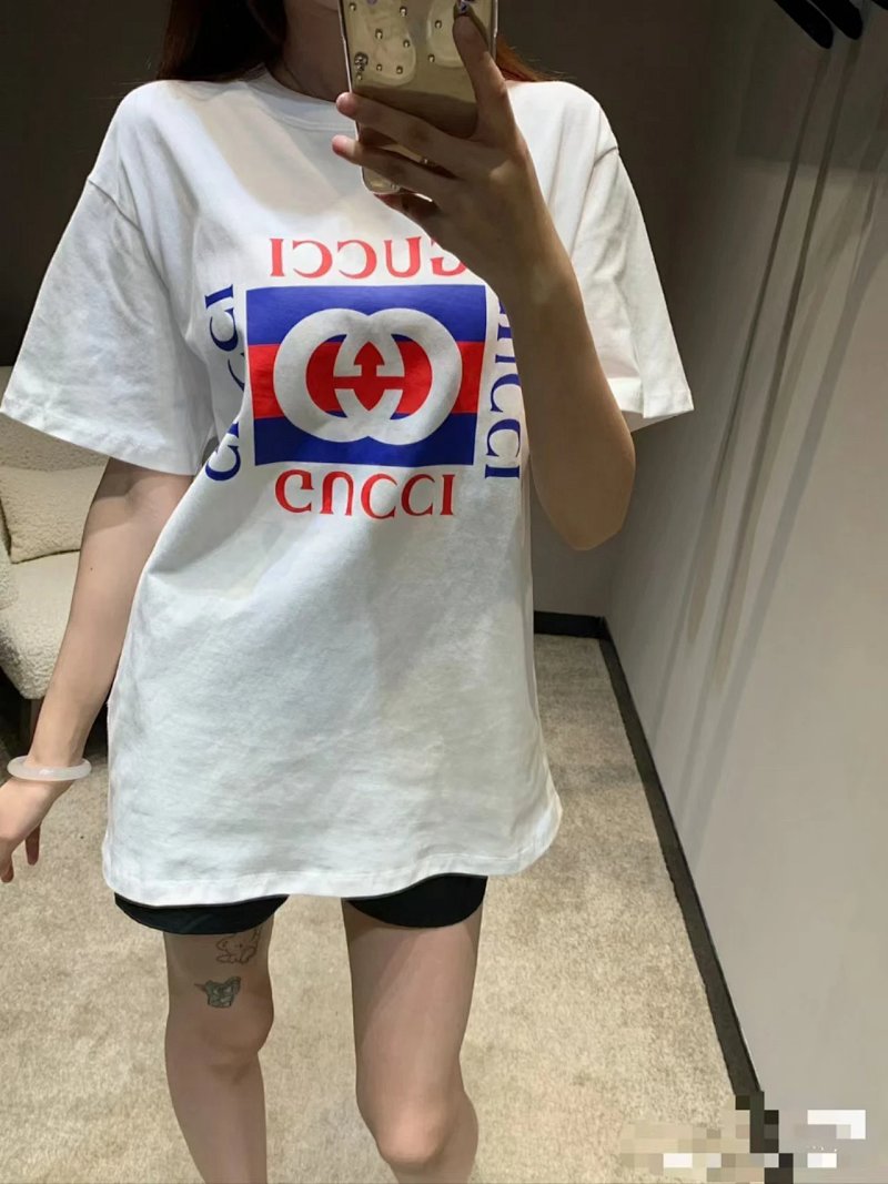Tee from Yin Kuang's Shop