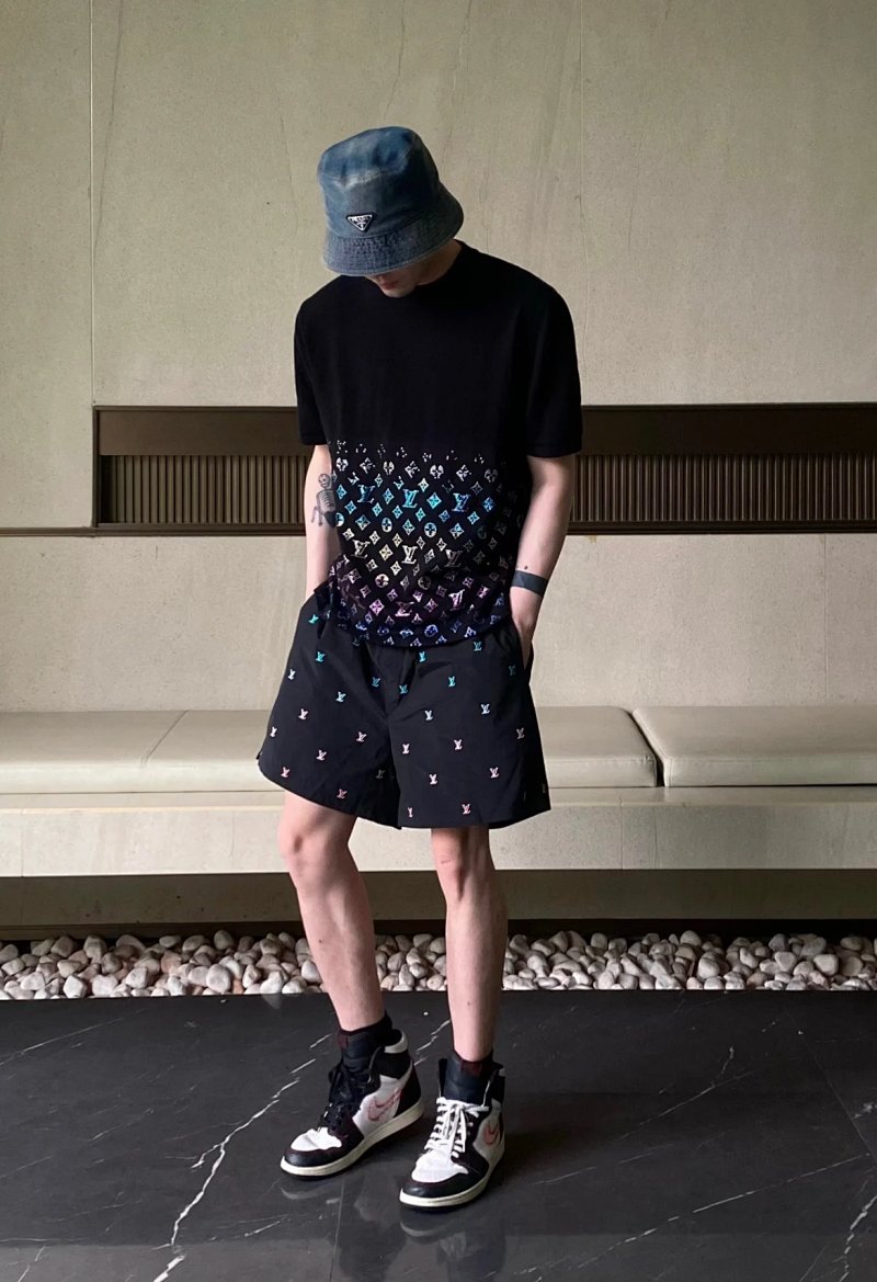 Shorts from Yin Kuang's Shop