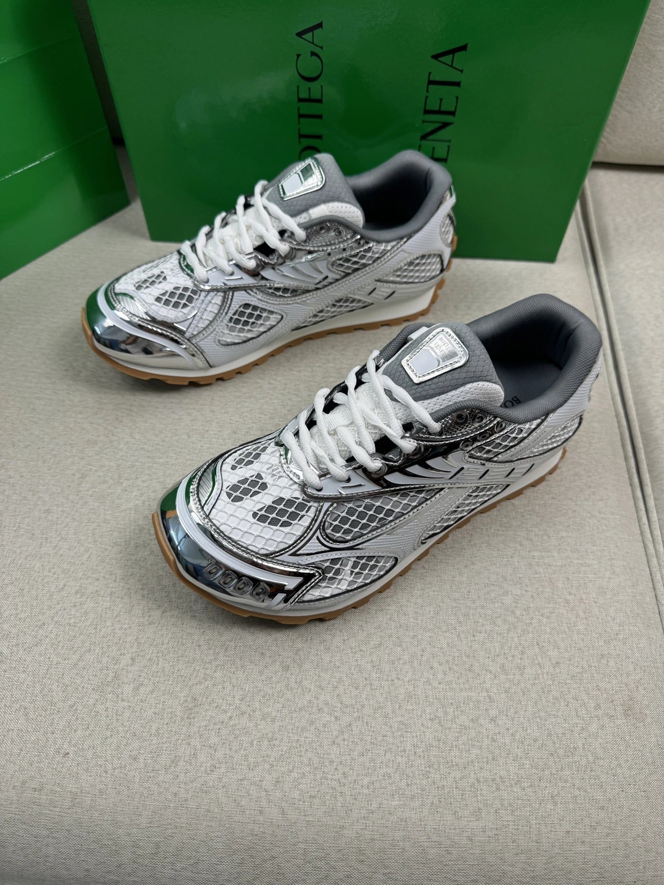 WhatsApp +8619802036412