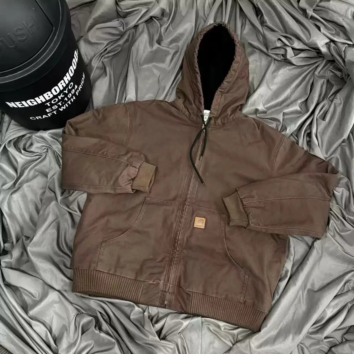 Carhartt Classic Hooded Work Jacket photo 5