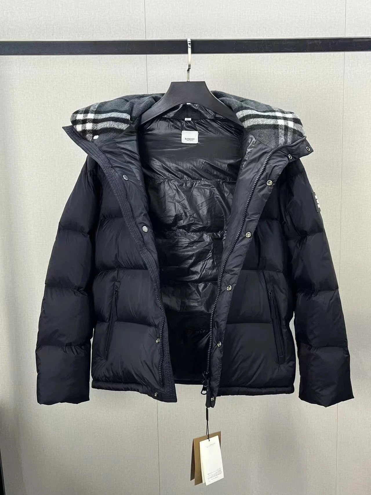 b/bl 羽绒服 高品质加厚带帽 BUR