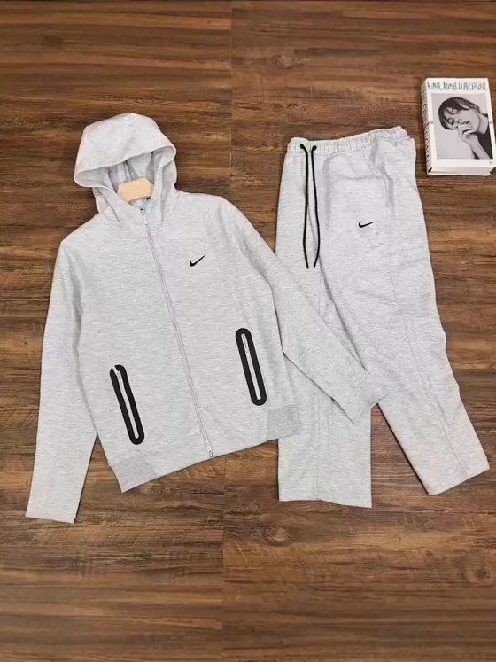 Nike Tech