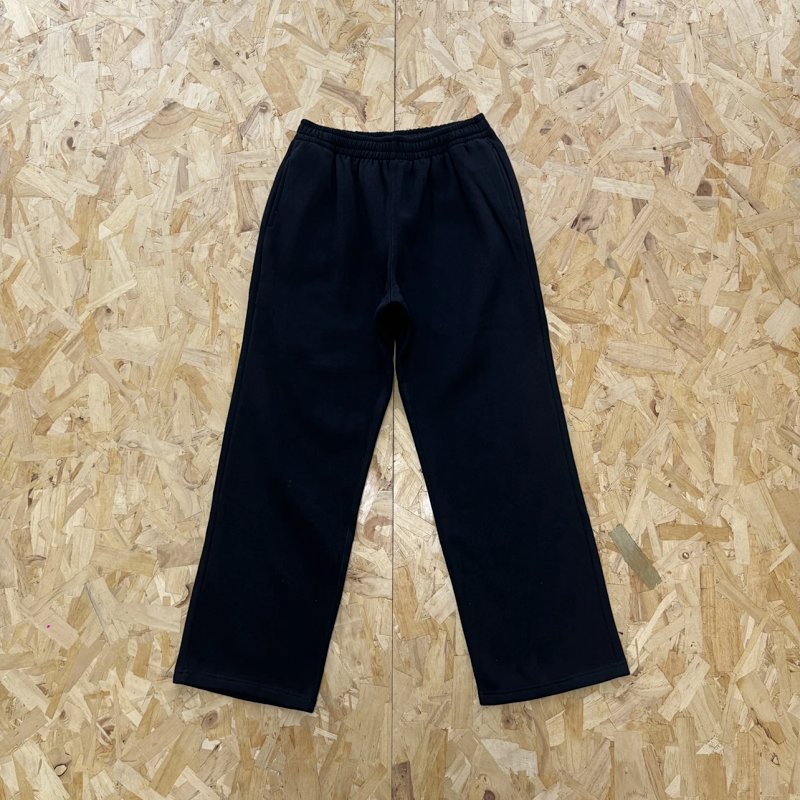 cny AKIMBO STRAIGHT-LEG SWEATPANTS-BLACK  后口袋蓝标 基础 黑色长裤 AK-2