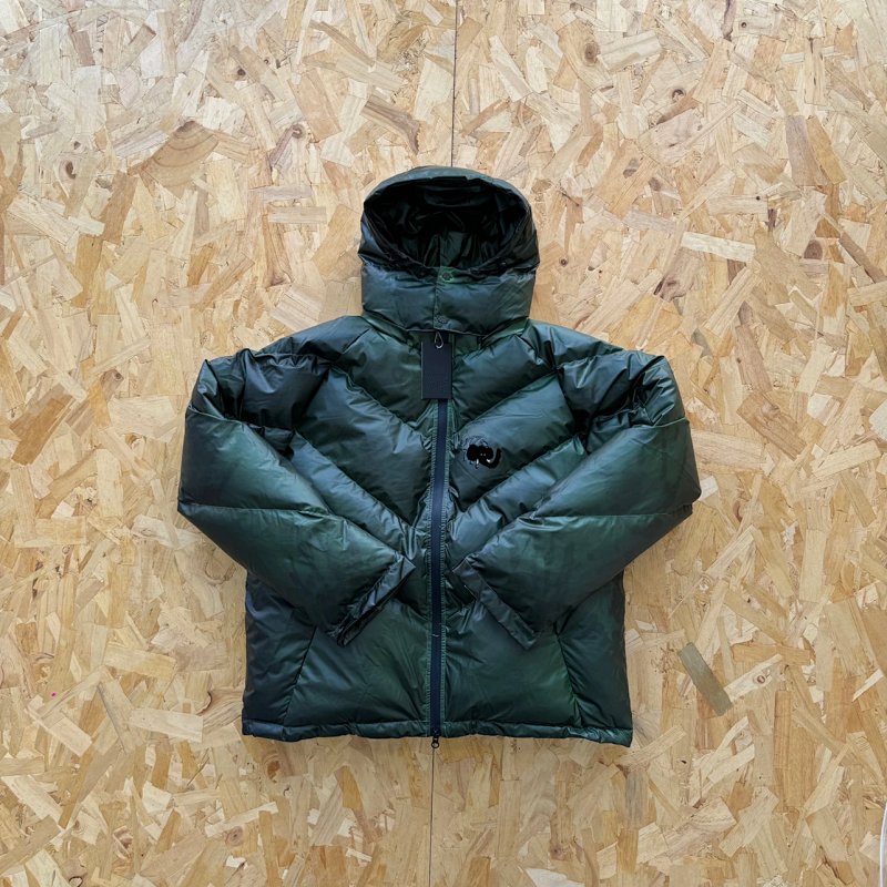 cny Mertra Heat Reactive Puffer-Army 绿色热反应变色外套 M-11